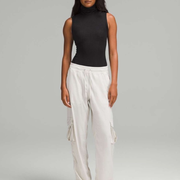 Lululemon Ribbed Wool Turtleneck Sleeveless Bodysuit (Size XS) in Black - Picture 3 of 9